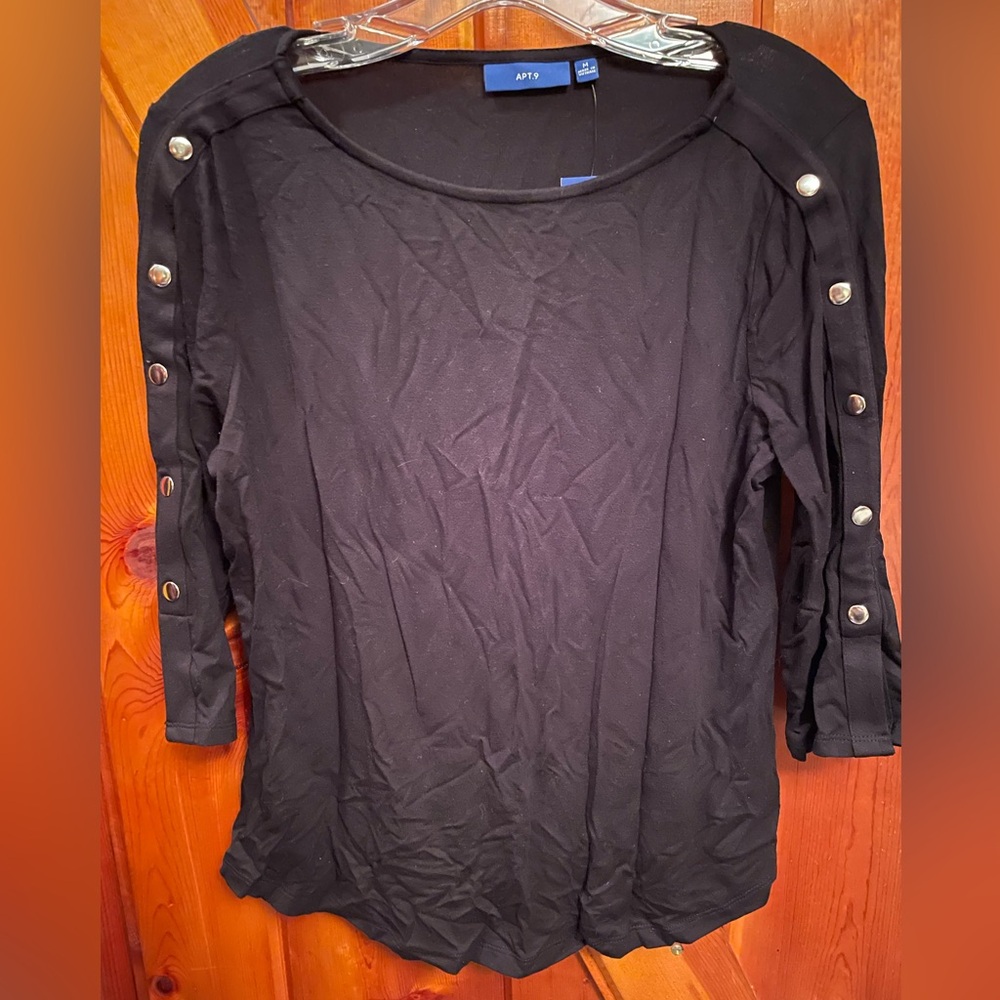 Apt. 9 women’s dressy top/blouse. Black. Medium. 3/4 Sleeves. New with tags.